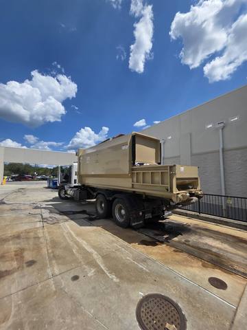 Receiver box loaded behind a Gainesville retail anchor